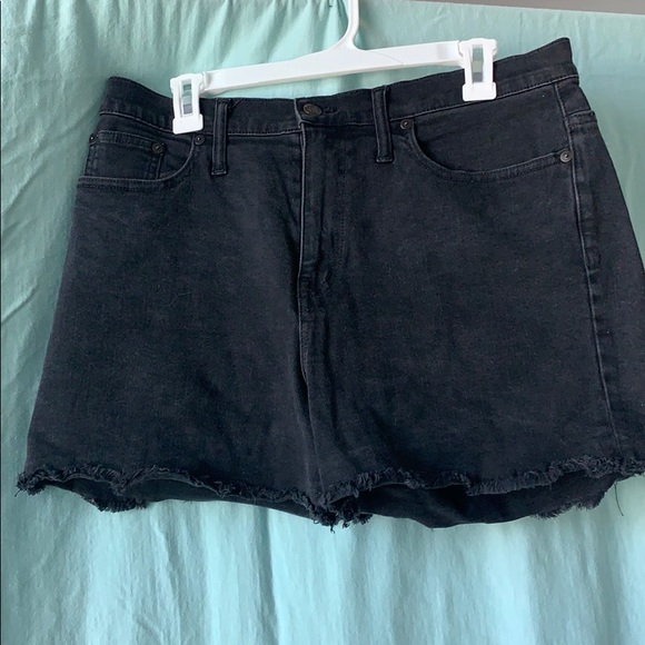 Madewell Pants - Madewell highwaisted shorts Madewell Pants - Madewell highwaisted shorts